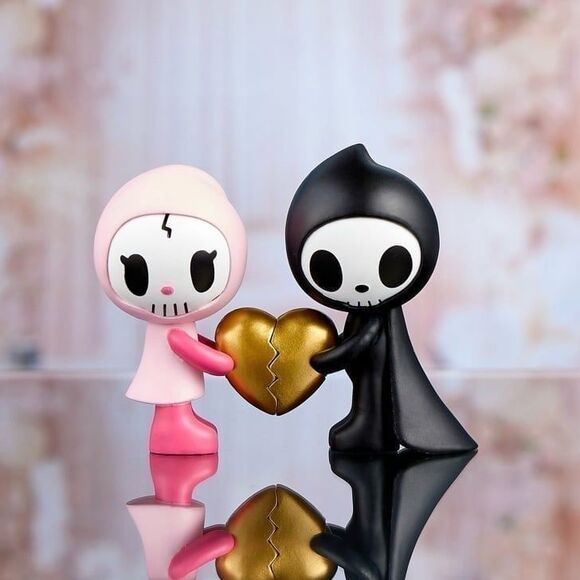 tokidoki Soulmates Forever from ‘Til Death Do Us Part Adios & Ciao Ciao Series - Picture 1 of 2